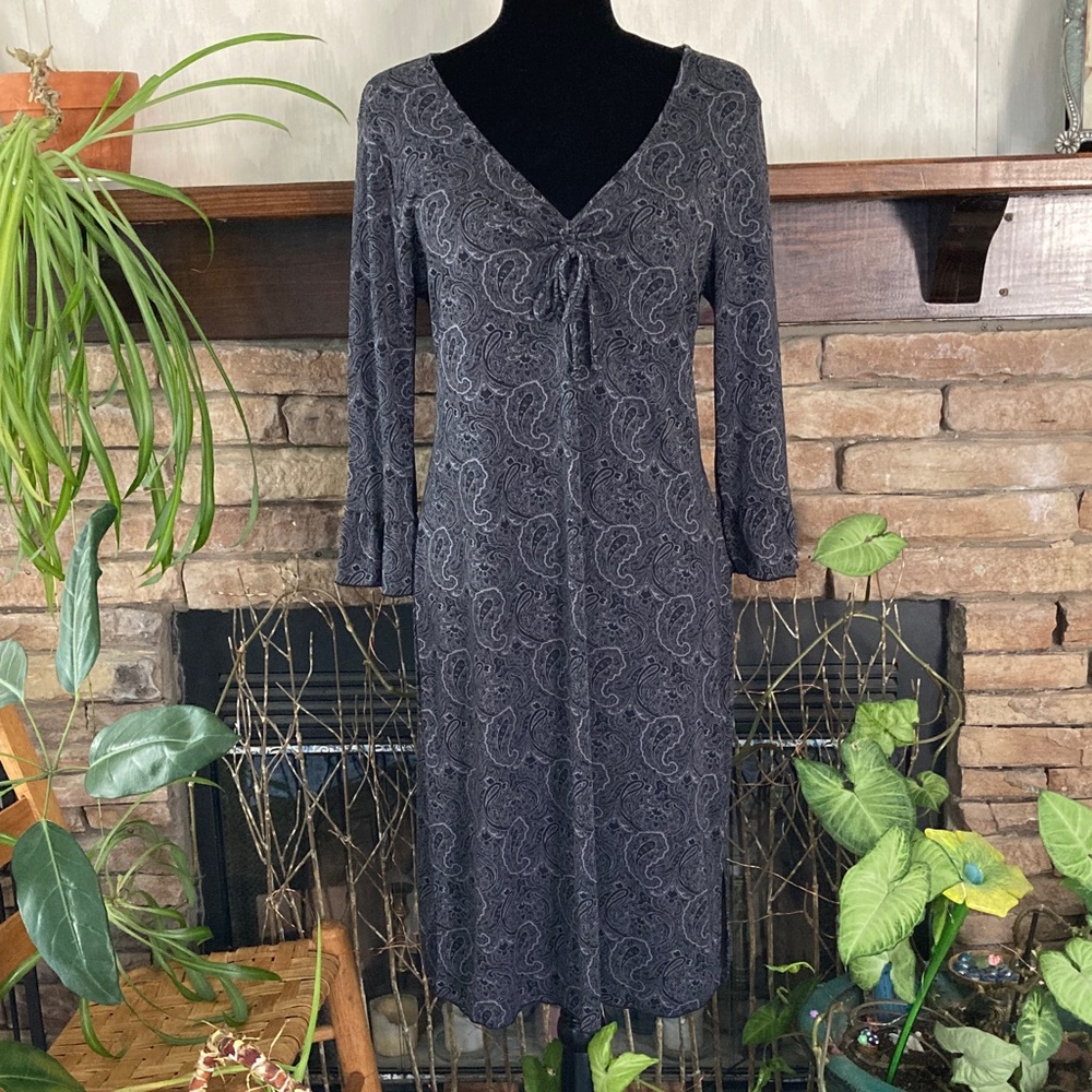 Elegant Gray Paisley Dress